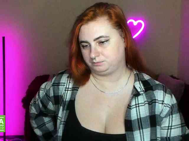 Aliciaredluv webcam