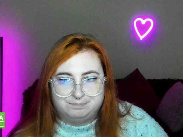 Aliciaredluv webcam