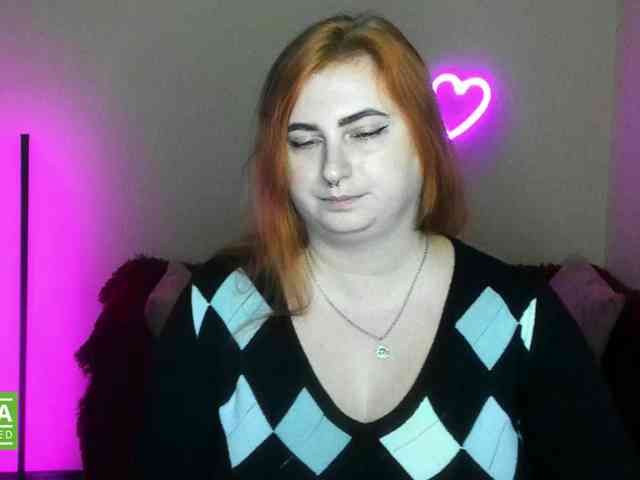 Aliciaredluv webcam