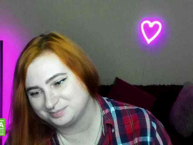 Aliciaredluv webcam