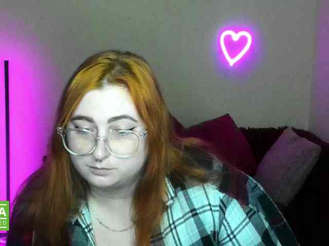 Aliciaredluv webcam