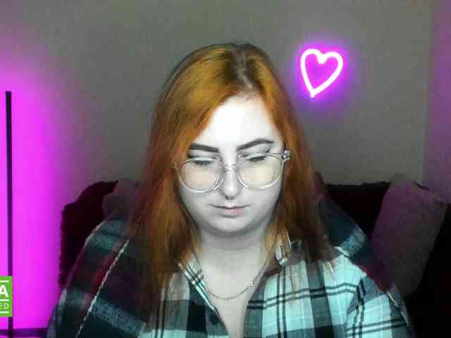Aliciaredluv webcam