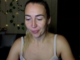 Jullyblondkiss Porn Show
