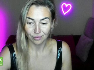 Jullyblondkiss Porn Show
