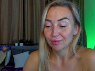 Jullyblondkiss Porn Show