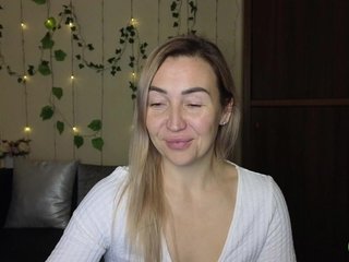 Jullyblondkiss Porn Show