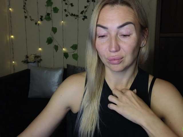 Sex chat gratuit in direct cu Jullyblondkiss pe BongaCams