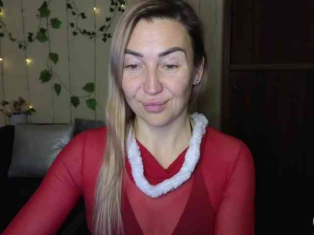 Jullyblondkiss webcam