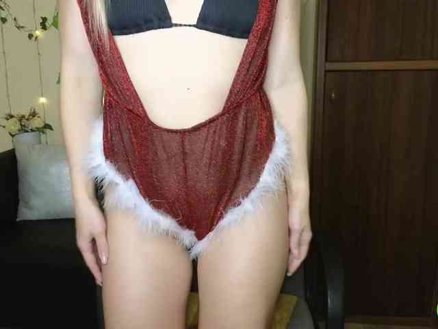 Jullyblondkiss webcam