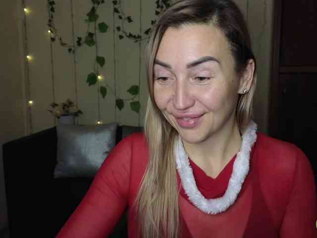 Jullyblondkiss webcam