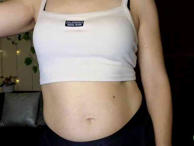 Jullyblondkiss webcam
