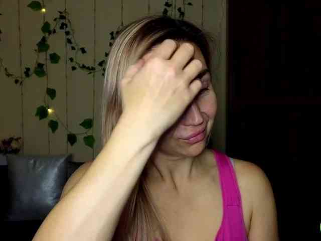 hot chat Jullyblondkiss