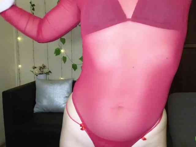 Jullyblondkiss webcam