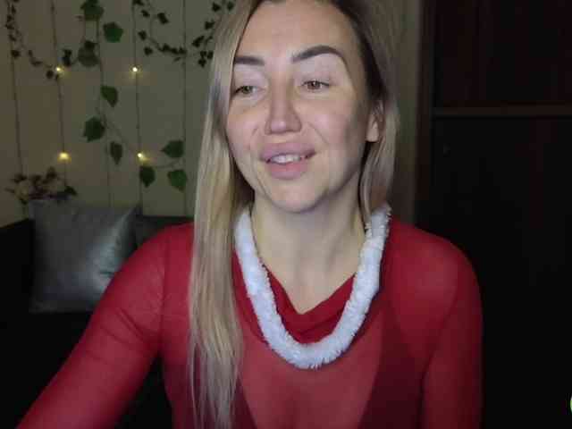 Jullyblondkiss webcam