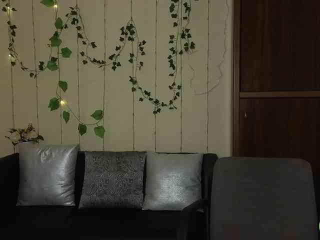 Jullyblondkiss webcam