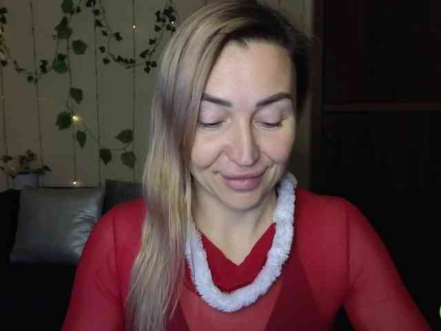 Jullyblondkiss webcam