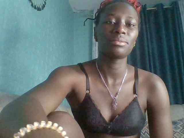 Sweet-Melanin webcam