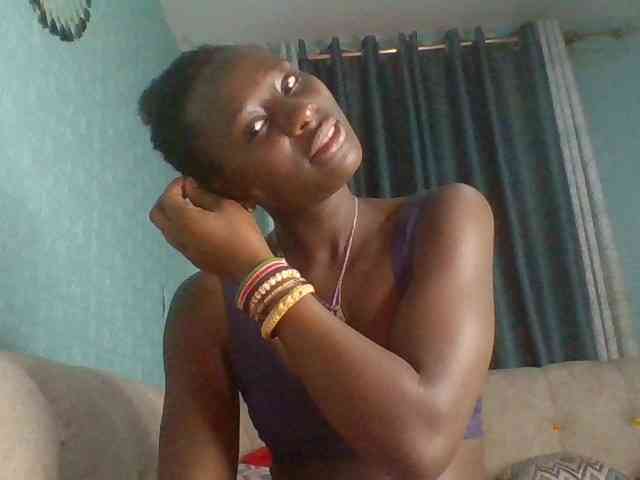 Sweet-Melanin webcam
