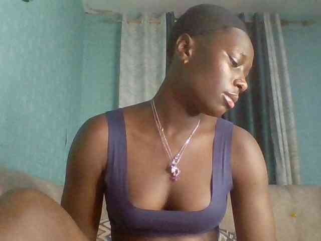 Sweet-Melanin webcam