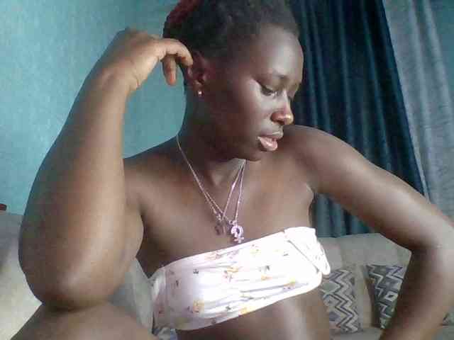Sweet-Melanin webcam