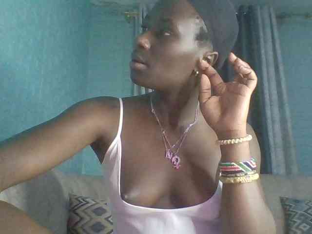 Sweet-Melanin webcam