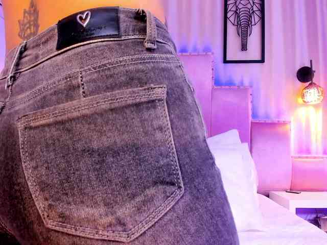 SamanthaAdelle webcam