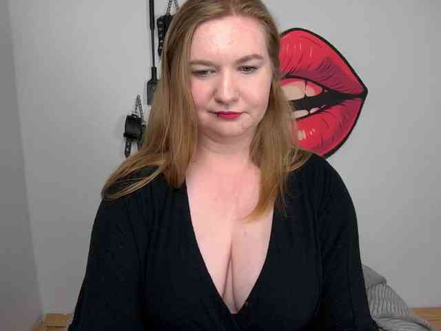 NikkiWild webcam