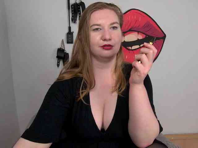 NikkiWild webcam