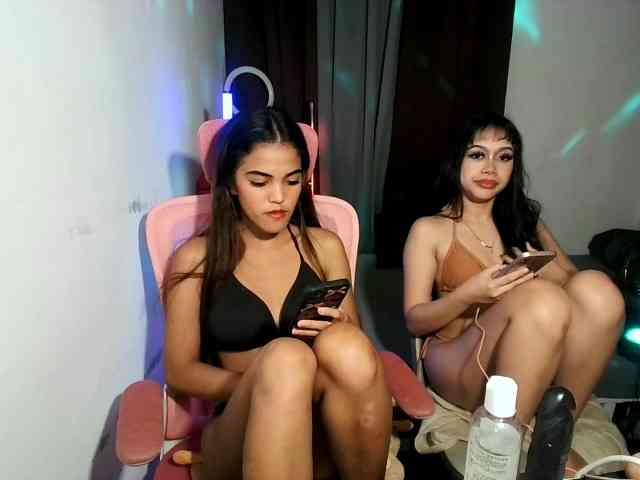 hornygirls webcam