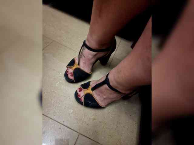 Cipoteman_Burguerwoman webcam