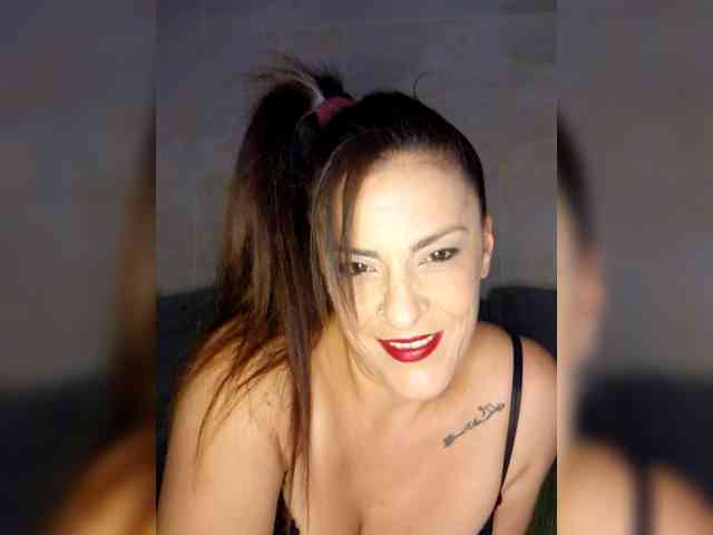 Cipoteman_Burguerwoman webcam