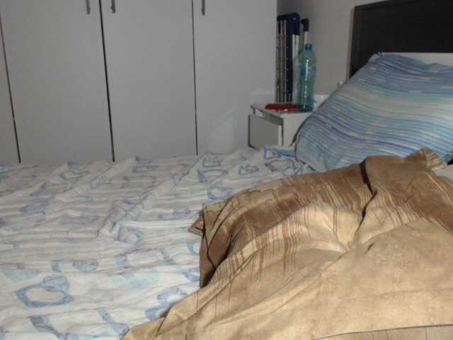 petitedanielle's BongaCams show and profile