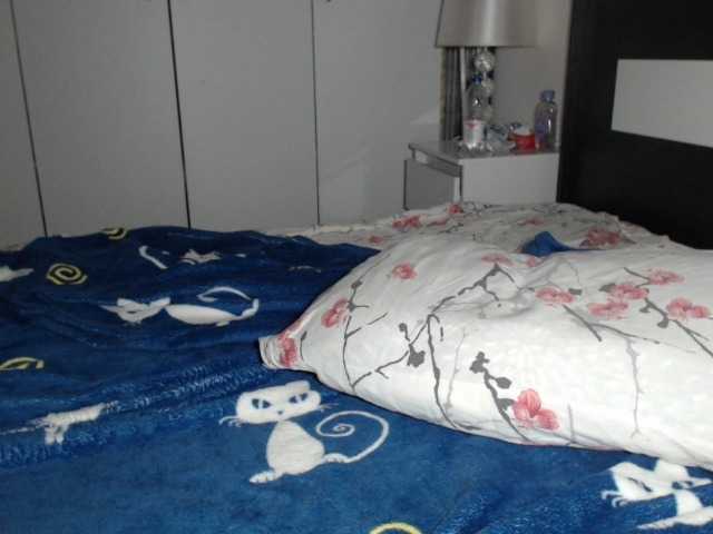 petitedanielle from BongaCams is Freechat