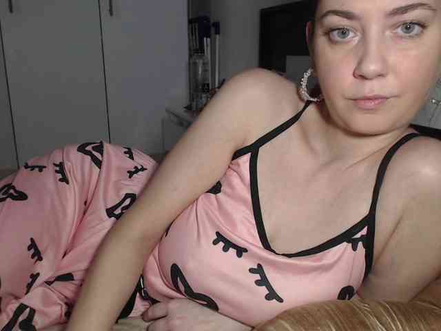 petitedanielle webcam