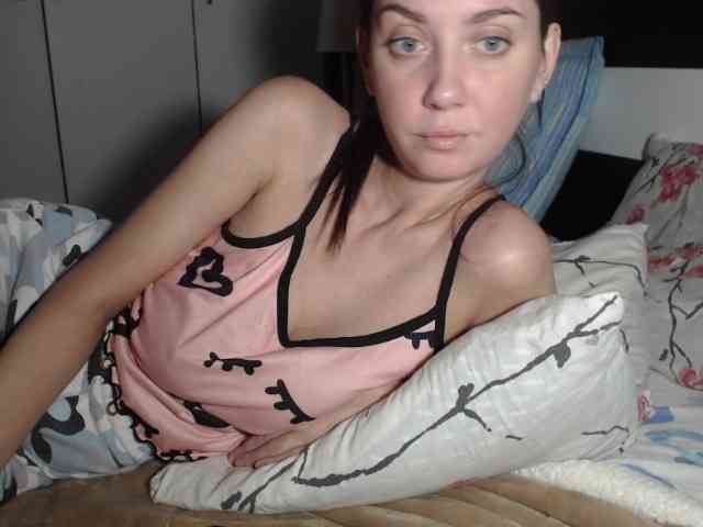 petitedanielle webcam