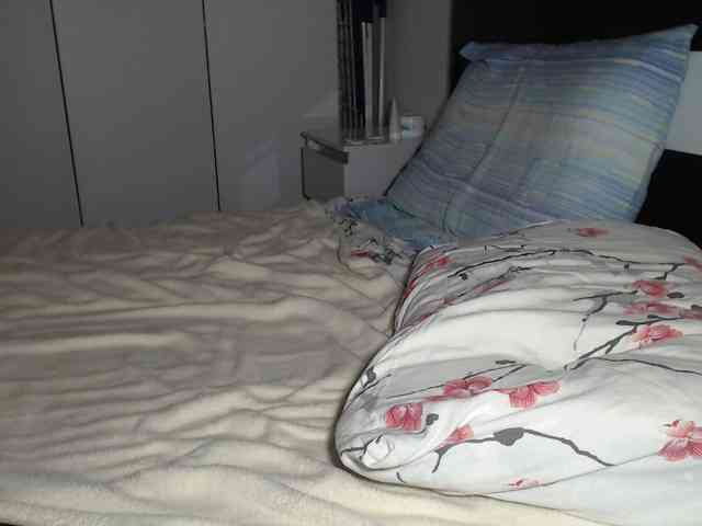 petitedanielle webcam