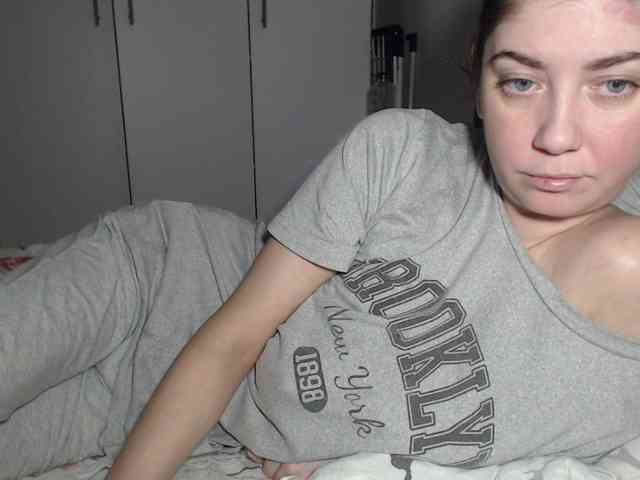 petitedanielle webcam