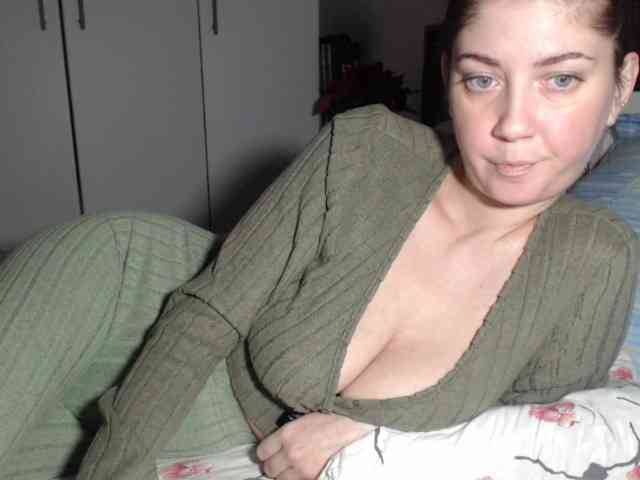 petitedanielle webcam