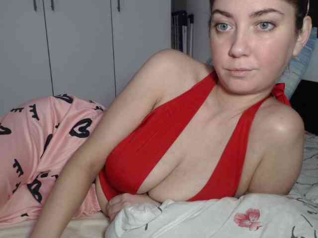 petitedanielle webcam