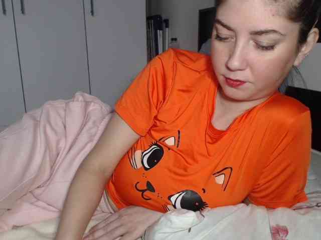 petitedanielle webcam