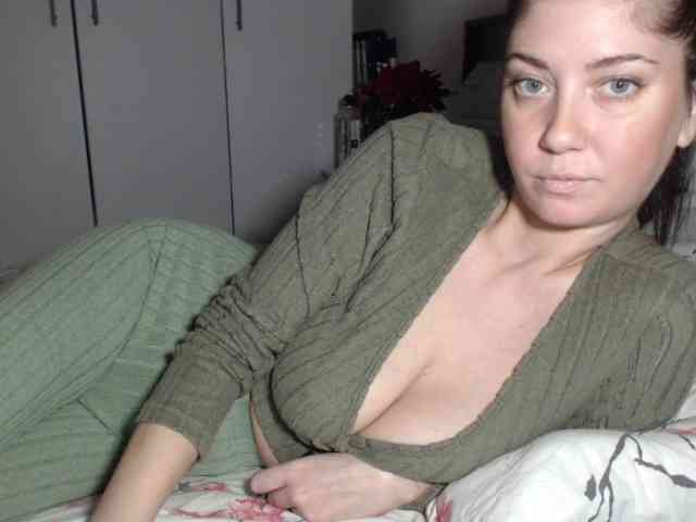 petitedanielle webcam