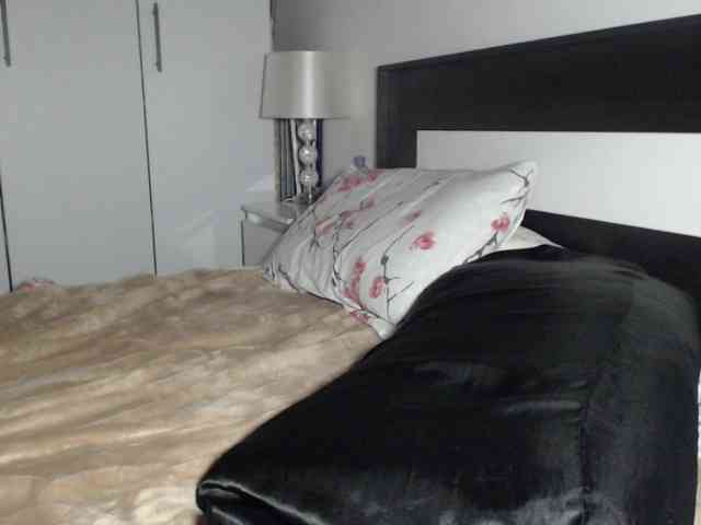 petitedanielle webcam