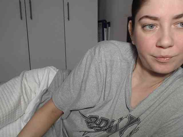 petitedanielle webcam