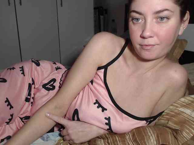 petitedanielle webcam