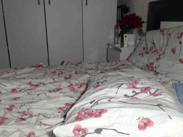 petitedanielle webcam