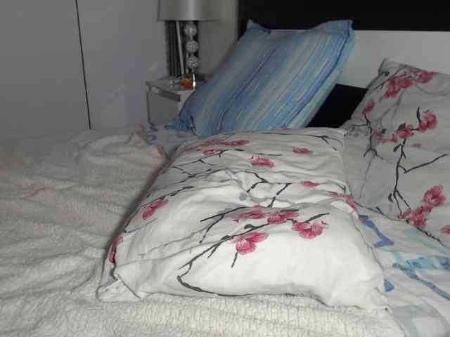 petitedanielle webcam