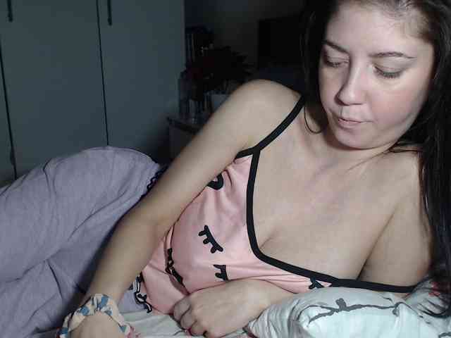 petitedanielle webcam