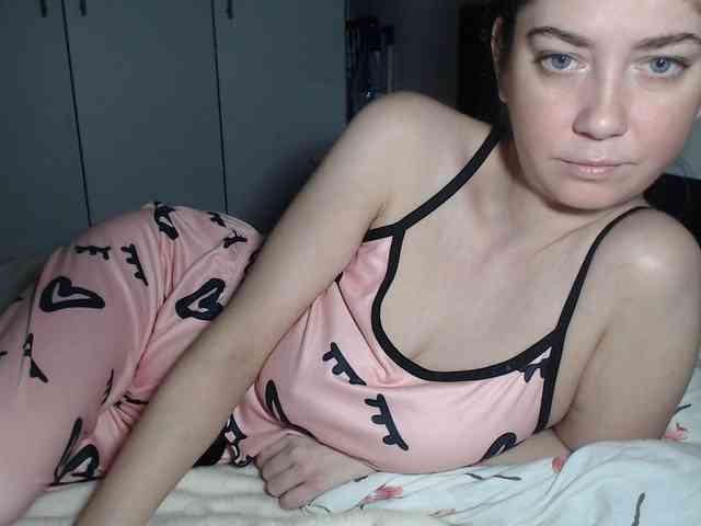 petitedanielle webcam