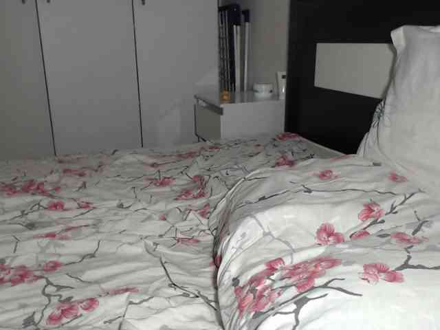 petitedanielle webcam