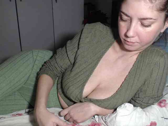 petitedanielle webcam